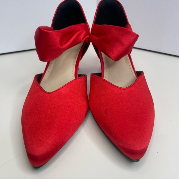 Elegant Red Satin Women's Heels Satin Pointed Toe NIB 9.5 - Picture 7 of 10